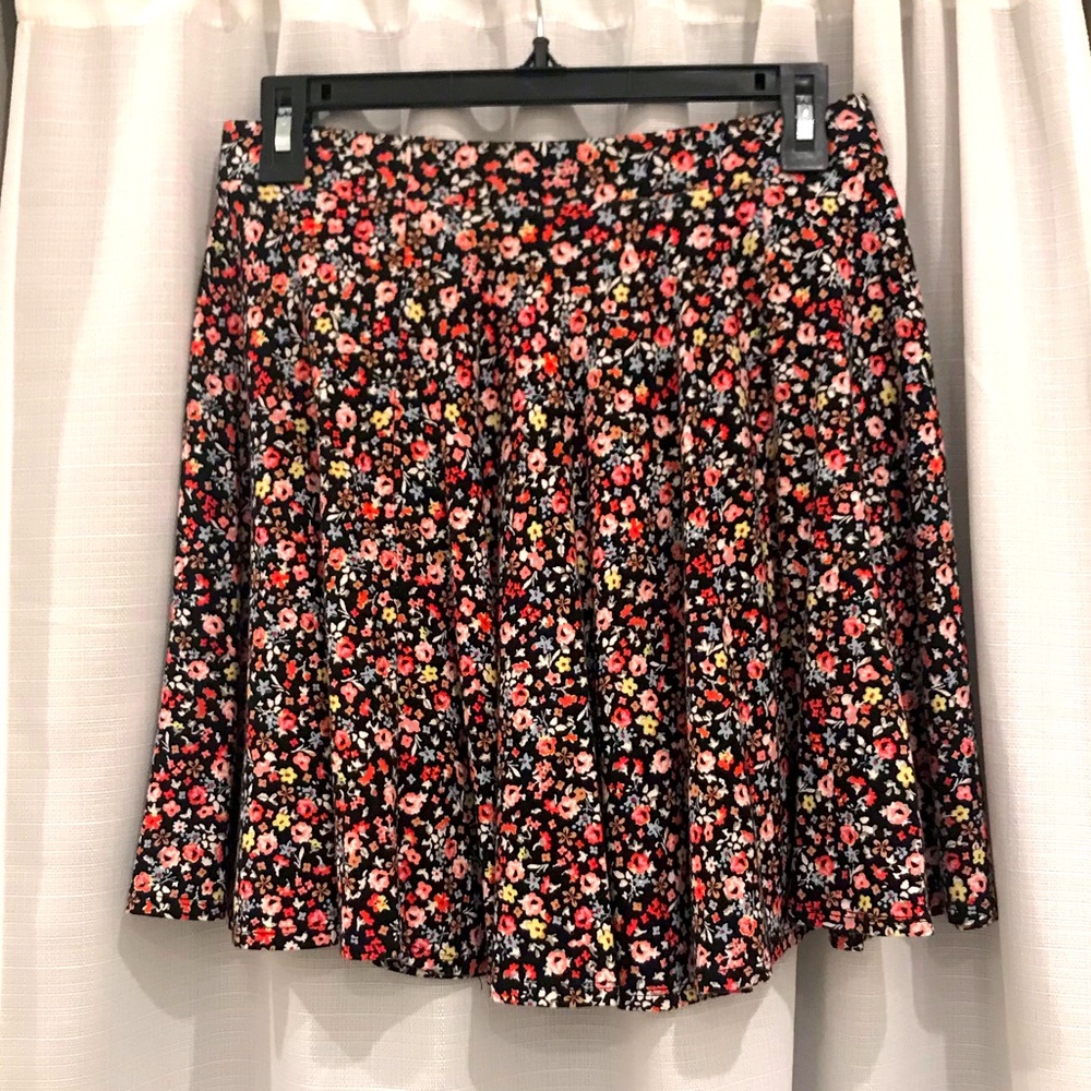 LC Lauren Conrad Floral Skirt